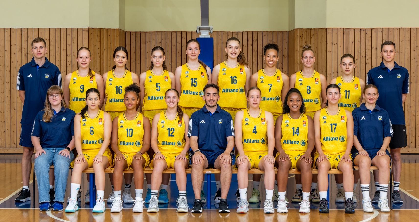 WNBL23-24-Teamfoto-ALBA